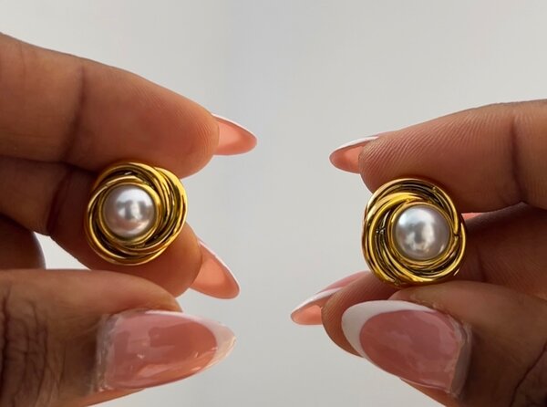 Boucles d'oreilles perles dorées