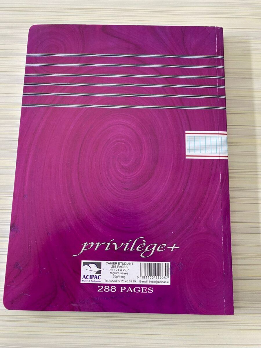 Cahier Étudiant 300 Pages Luxe