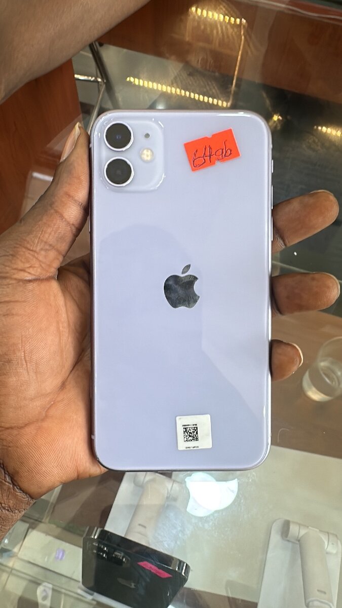iPhone 11 64gig available swap is allowed