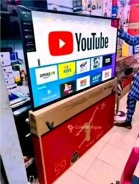 Smart TV LED 55 pouces 4K UHD