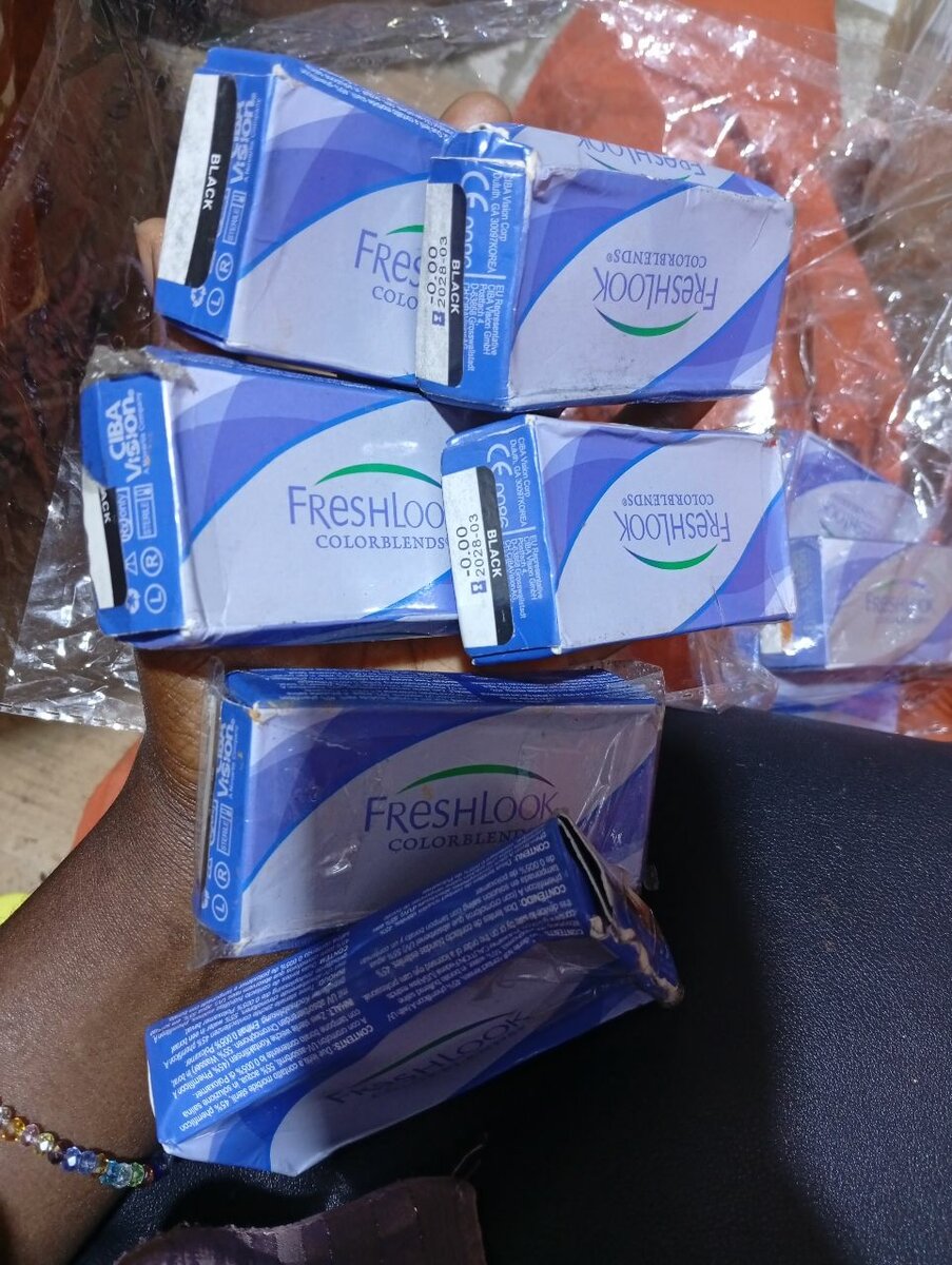 Lentilles FRESHLOOK colorées