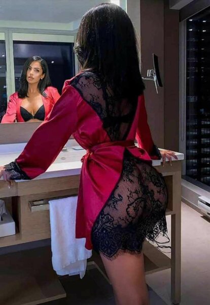 Robe de chambre en satin sexy