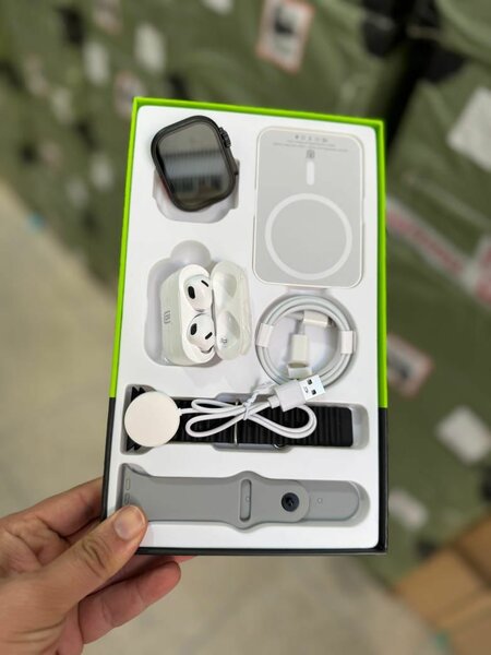 Montre Connectée W9 PRO MAX + J50