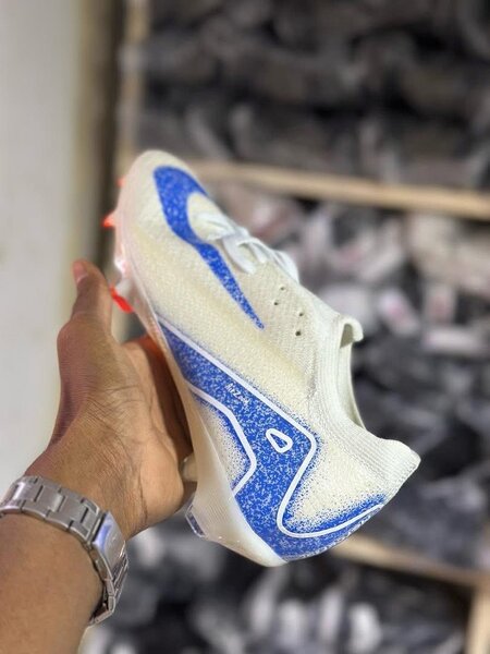 Chaussures de Football Dynamiques