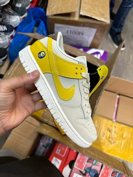 Baskets basses jaune tendance