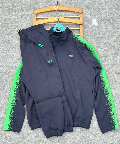 Survêtement sportif homme tendance