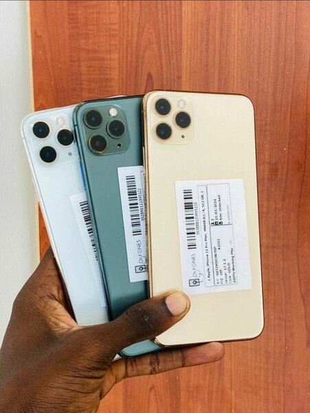 Iphone 11 pro max,64gig and 256gig
