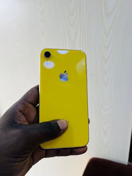 iPhone XR quasi neuf