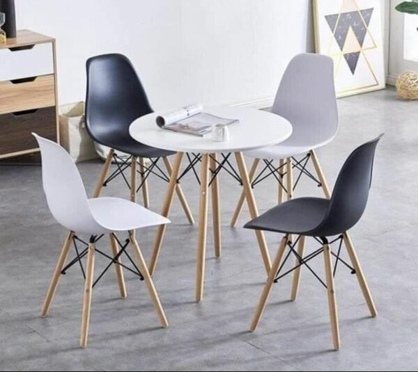 Set de Table et Chaises Modernes