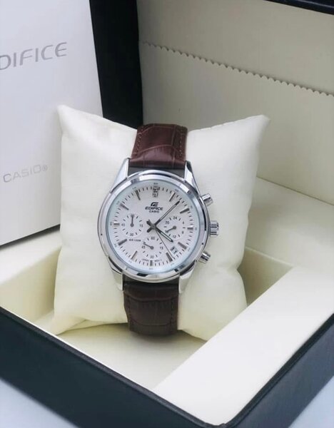 Montre Chronographe Élégante