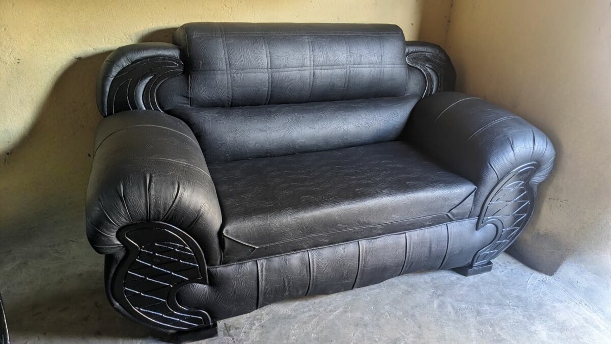 4 Piece Nigerian Sofa set