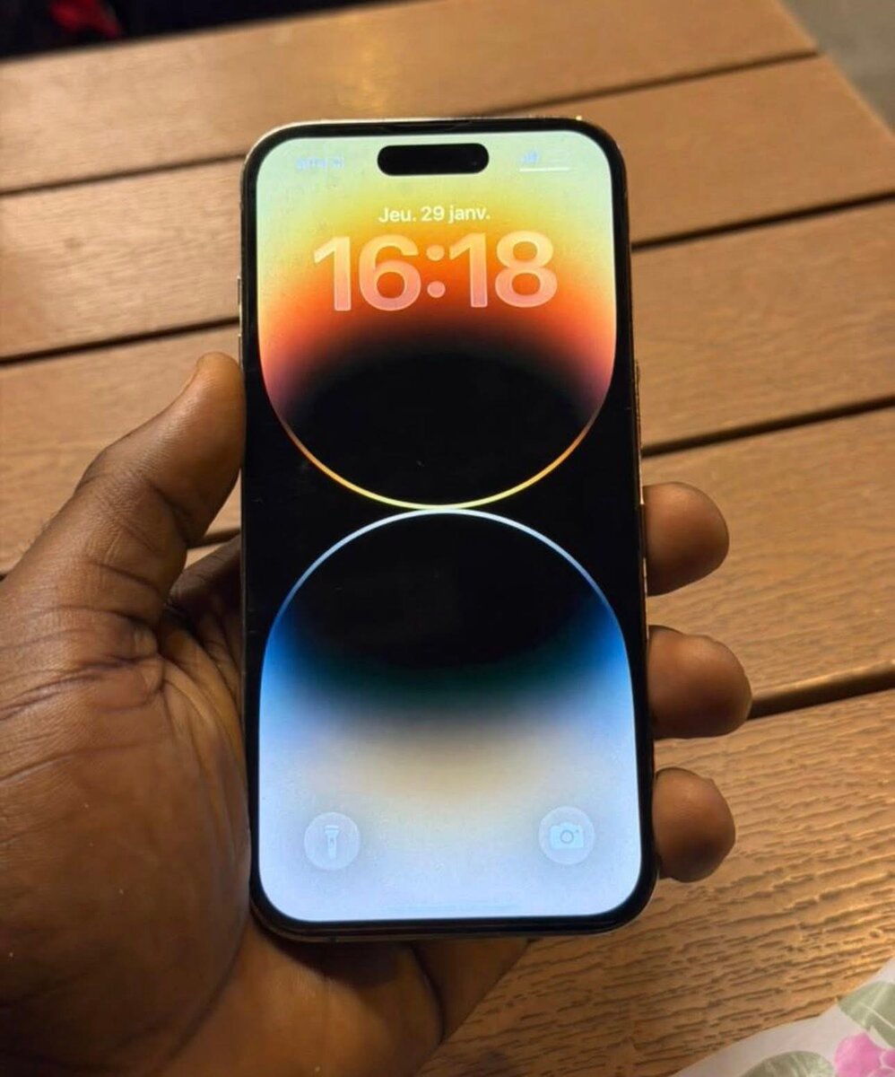 Apple iPhone 15 reconditionné bleu