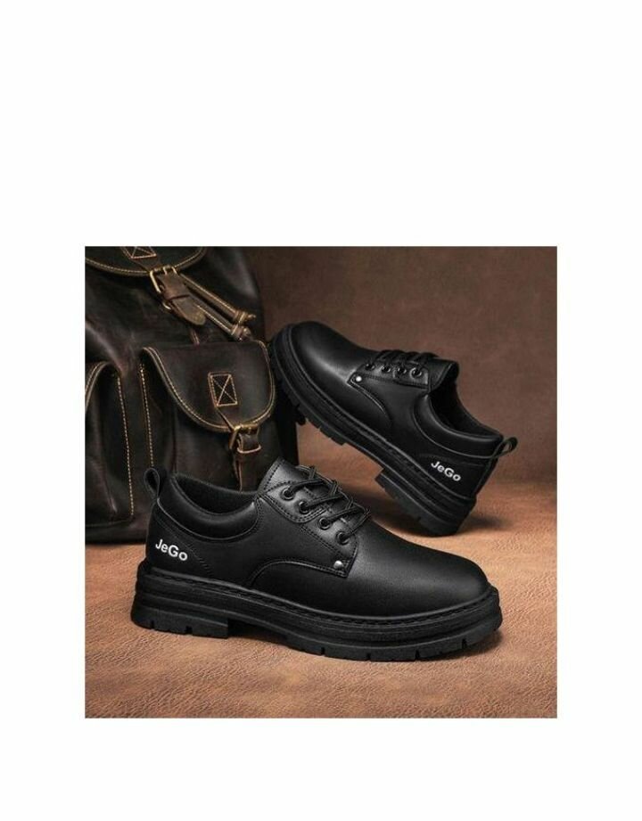 Chaussures en cuir noir JeGo