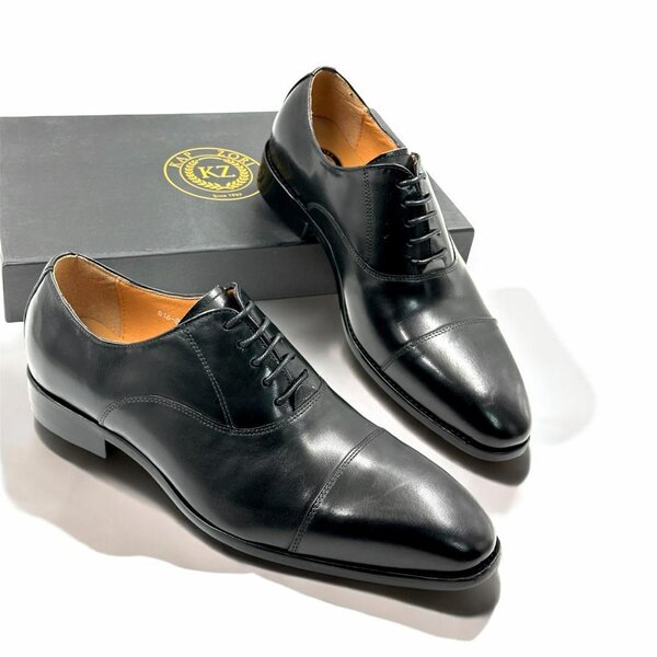 EXECUTIVE SHOES