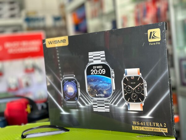 Ultra 18 Smart watches with 8 Straps