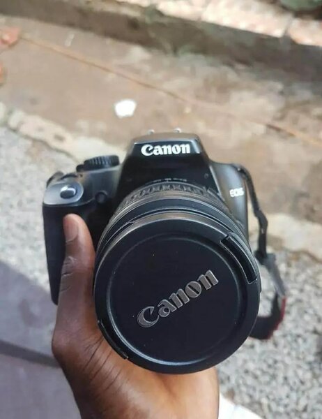 Appareil photo reflex Canon