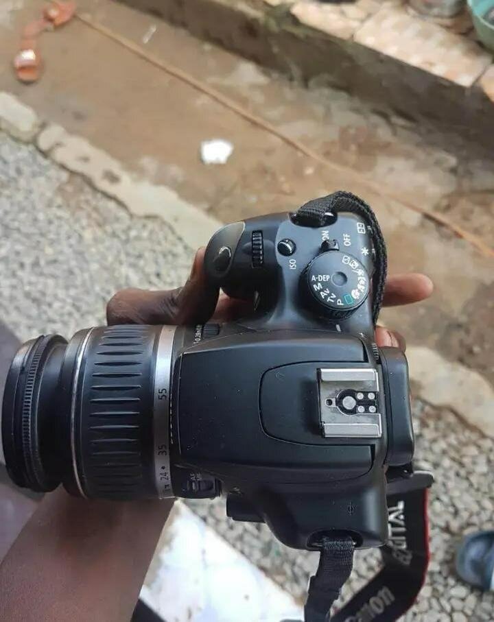 Appareil photo reflex Canon