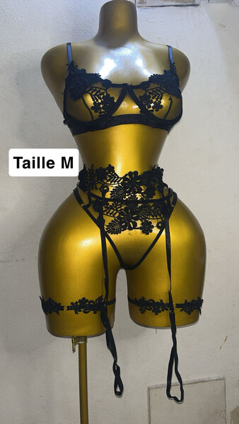 Ensemble lingerie dentelle sexy