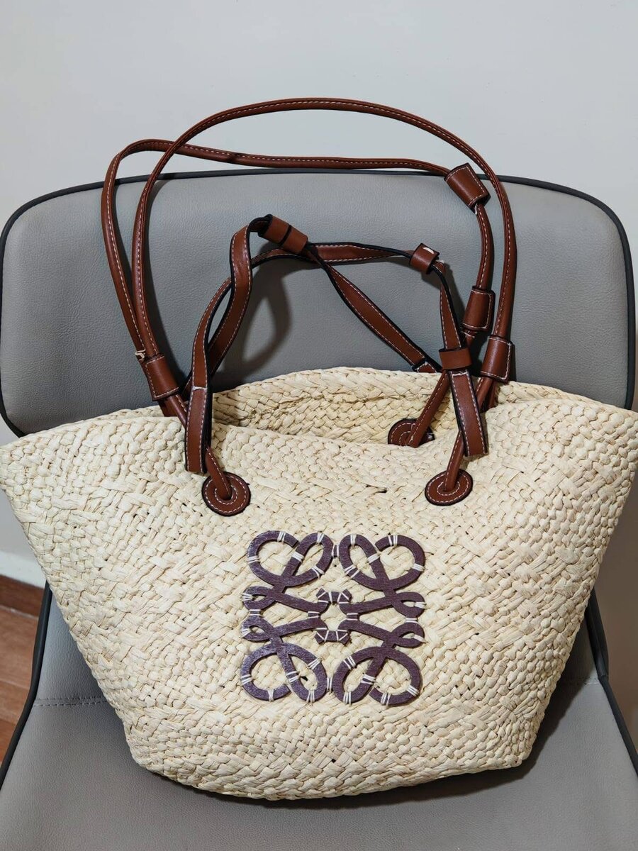 Sac cabas en paille avec logo marron