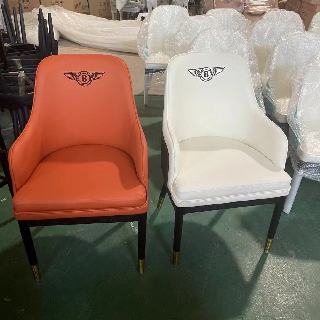 Chaise design luxe pour salle à manger