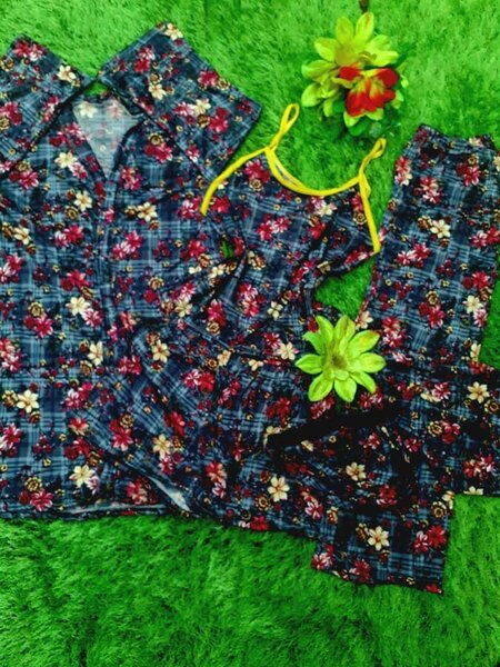 Ladies sleepwear 5 in 1