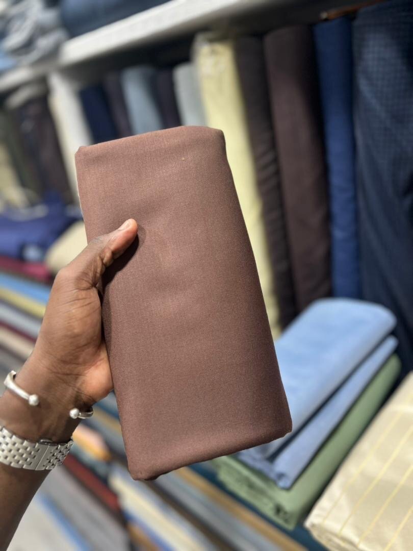 Tissu en coton uni pour confection