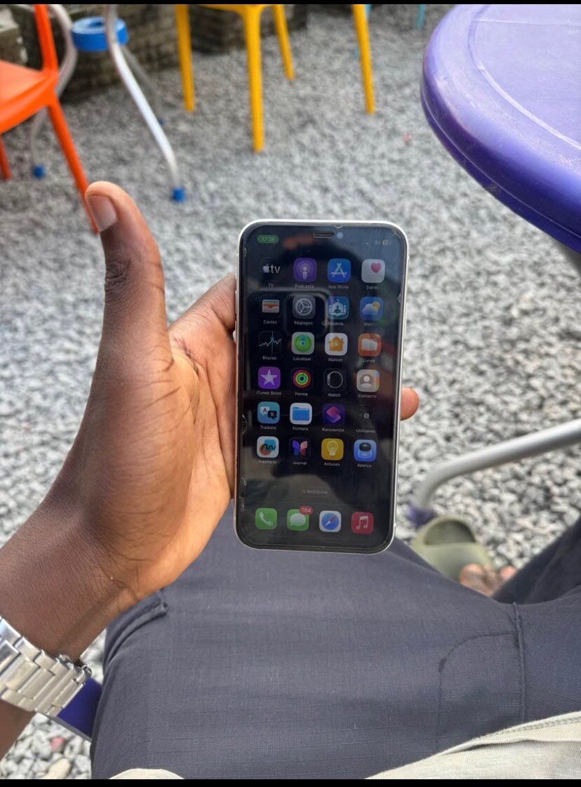 iPhone 11 64Go Blanc