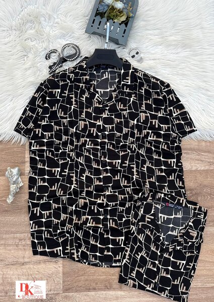 Chemise à motifs géométriques