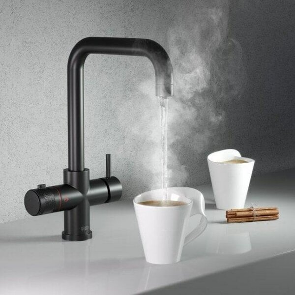 Sink mixer hot and cold