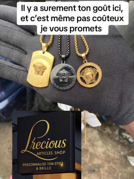 Collier Pendentif Méduse