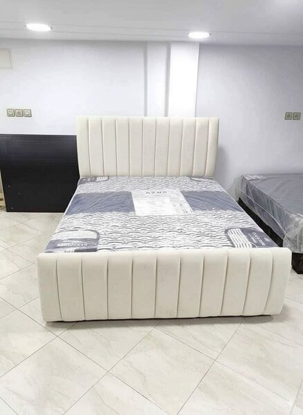 Lit Double Capitonné Élégant