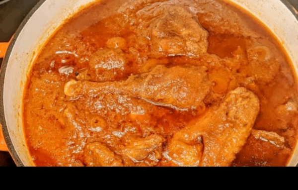 Poulet Sauce tomate avec Riz