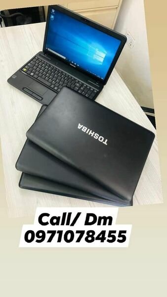 NEAT TOSHIBA LAPTOP
