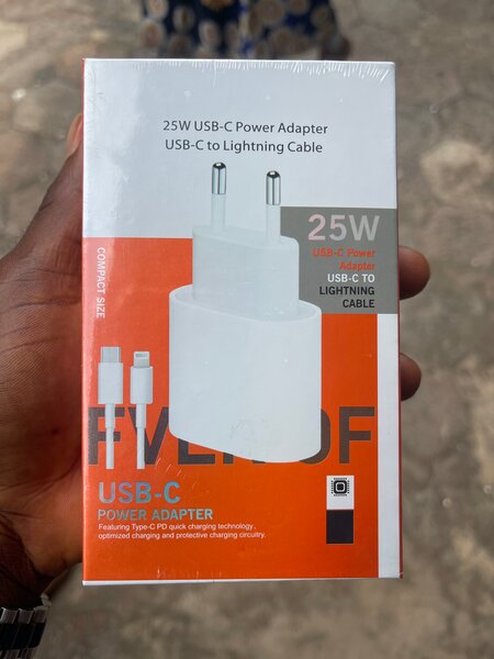 25W USB-C Power Adapter