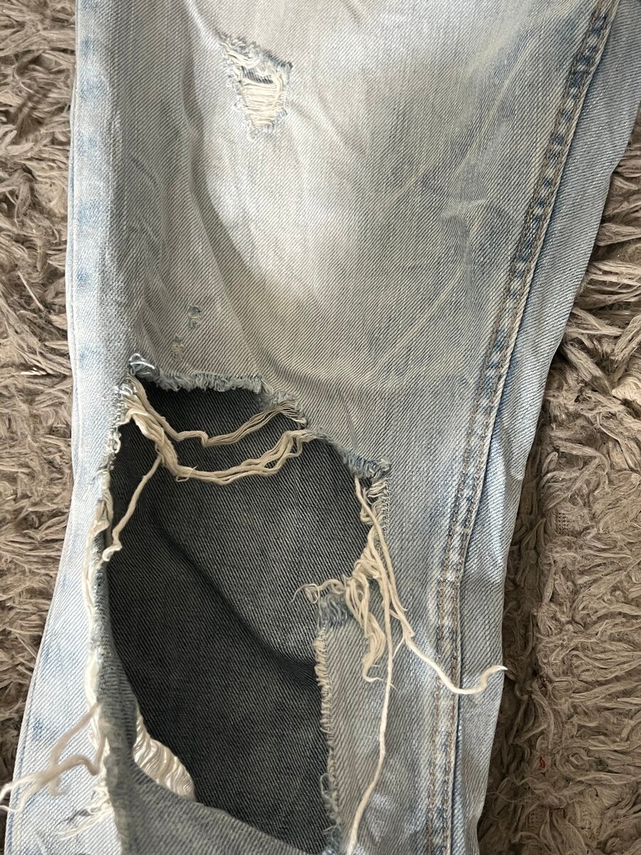Zara Jeans déchirés stylés