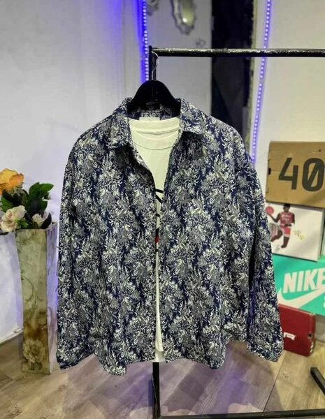 Chemise à motifs élégante