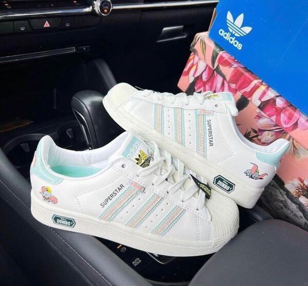 Adidas Superstar