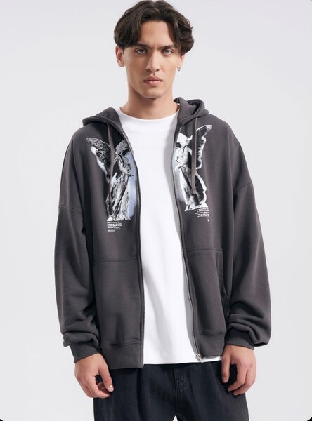 Кофта на замке