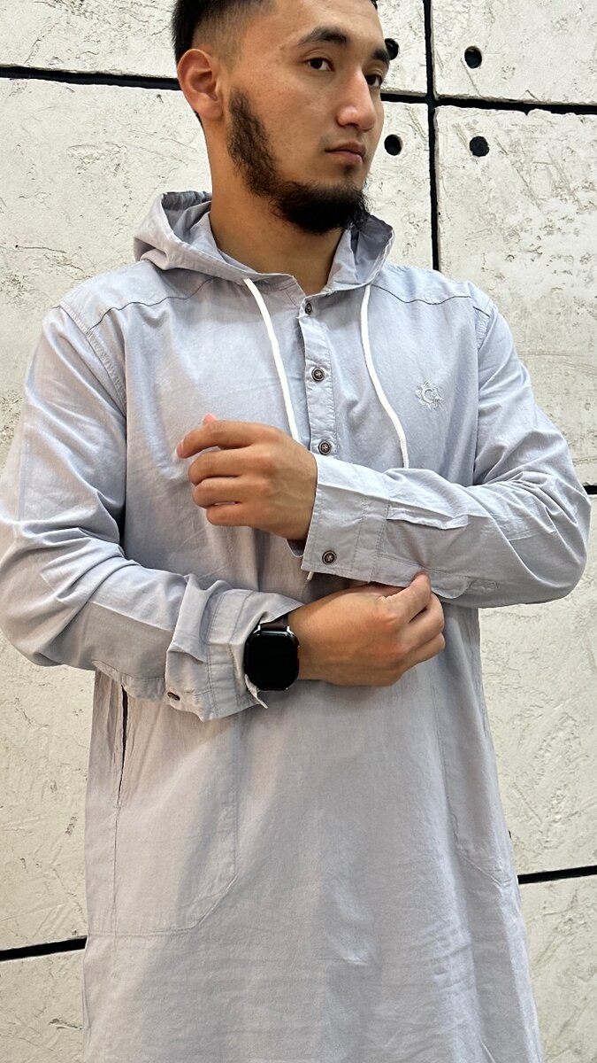 Камис с капюшоном