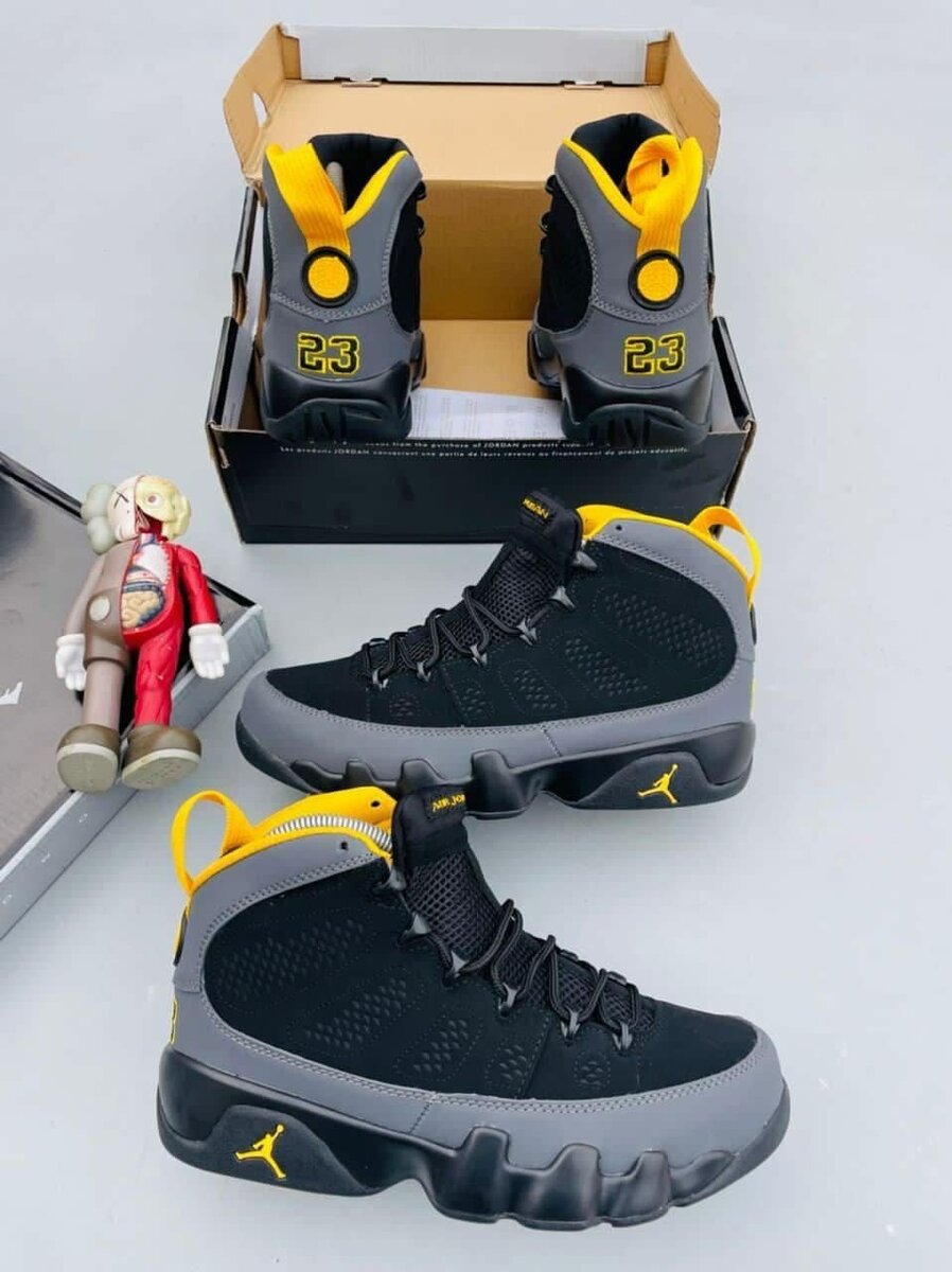AIR JORDAN 9