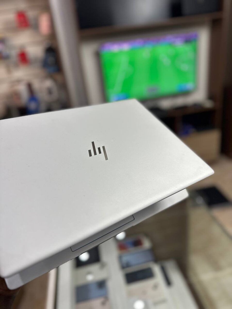 *HP ELITEBOOK 840 G6*