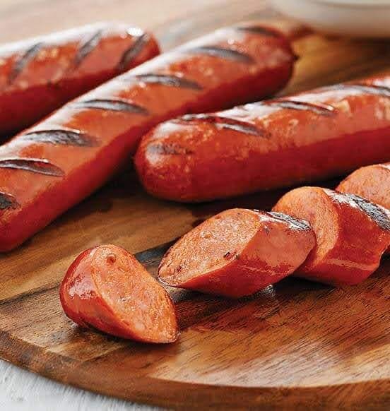 Saucisses au poulet braisé