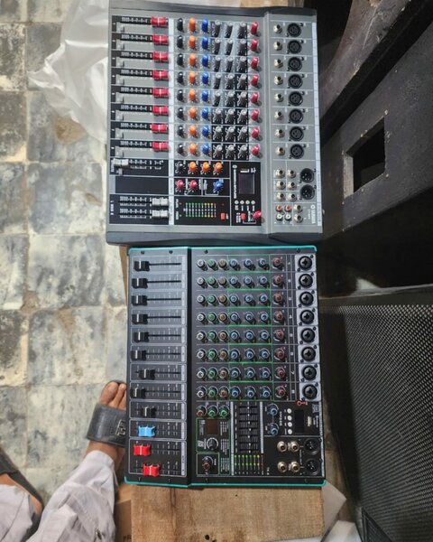 Table de Mixage Audio Professionnelle