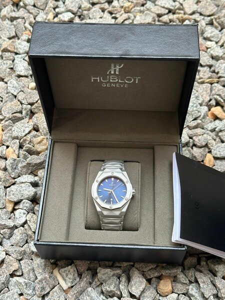 Montre Hublot en Acier Inoxydable