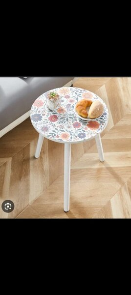 Table d'appoint design moderne