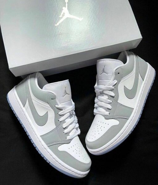 NIKE AIRFORCE CLASSIC