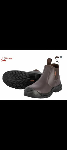 Piooneer safety shoes