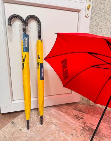 Зонтик от фирмы here now