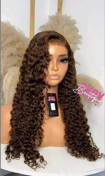 Perruque synthétique curly marron