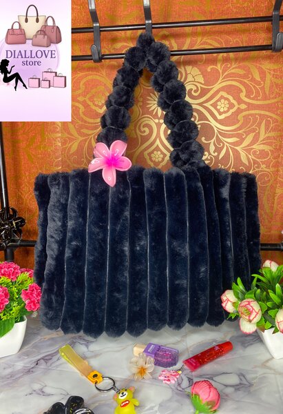 Sac fourrure coloré chic